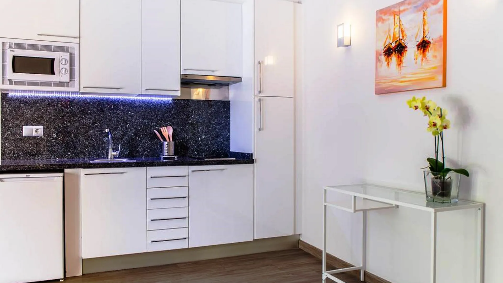 Dimona Suites Torremolinos