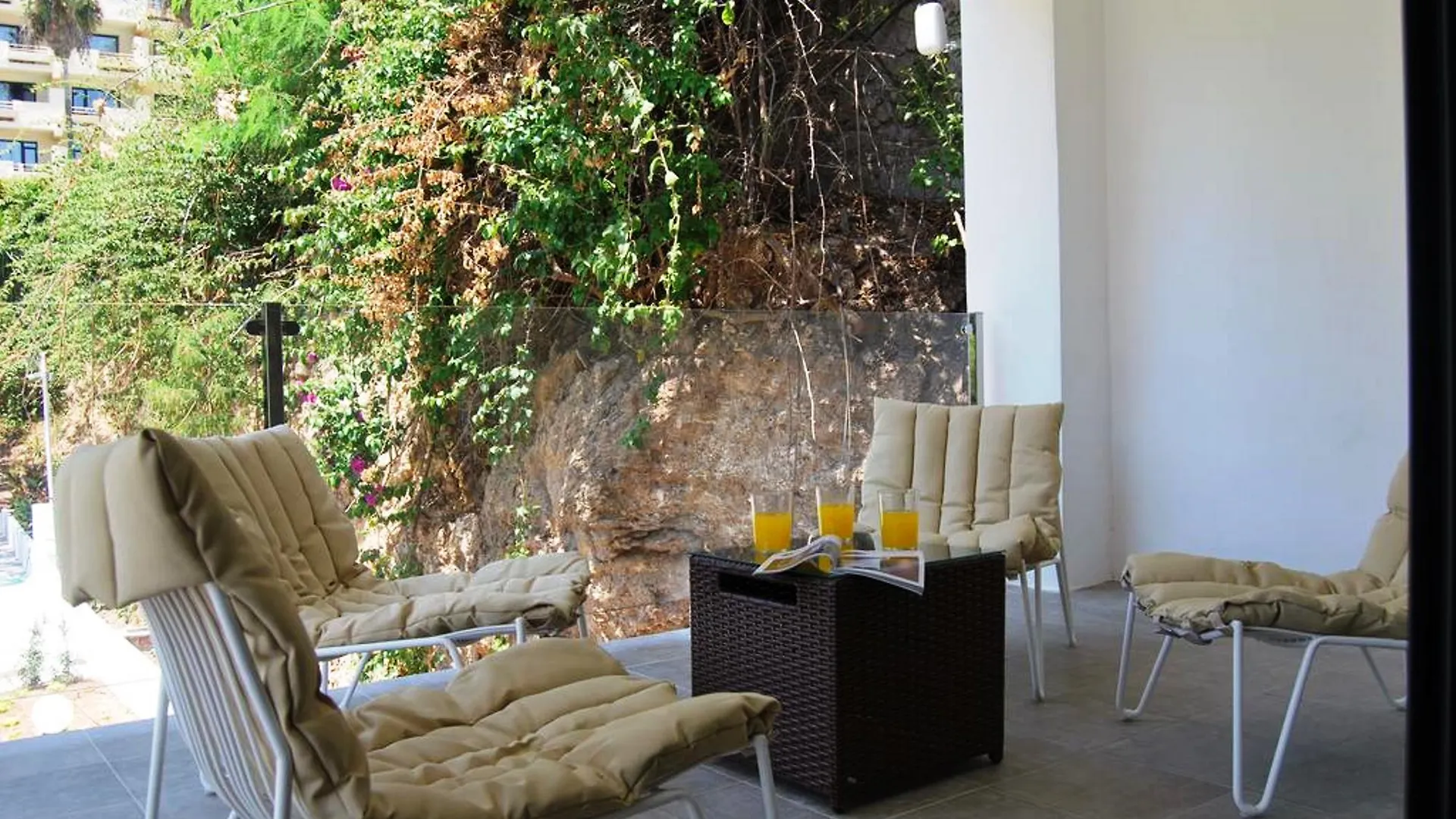 Dimona Suites Torremolinos Apartment